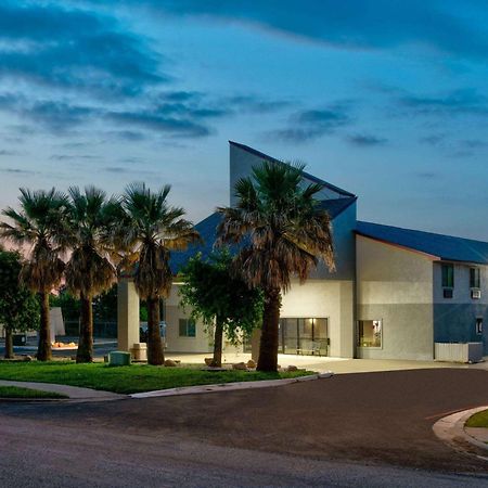 Super 8 By Wyndham New Braunfels I-35 Exterior foto
