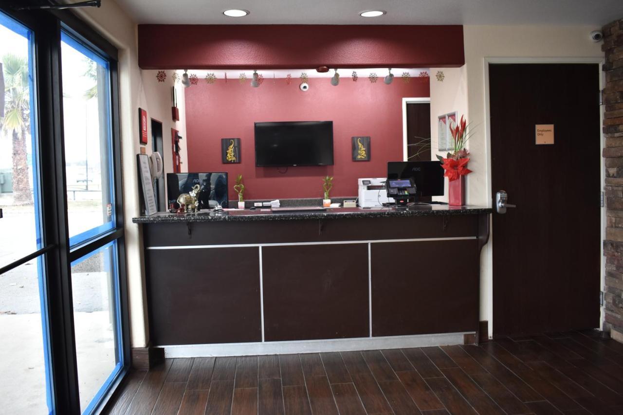Super 8 By Wyndham New Braunfels I-35 Exterior foto
