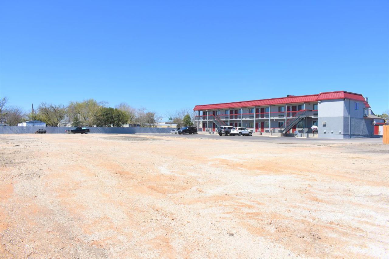 Super 8 By Wyndham New Braunfels I-35 Exterior foto